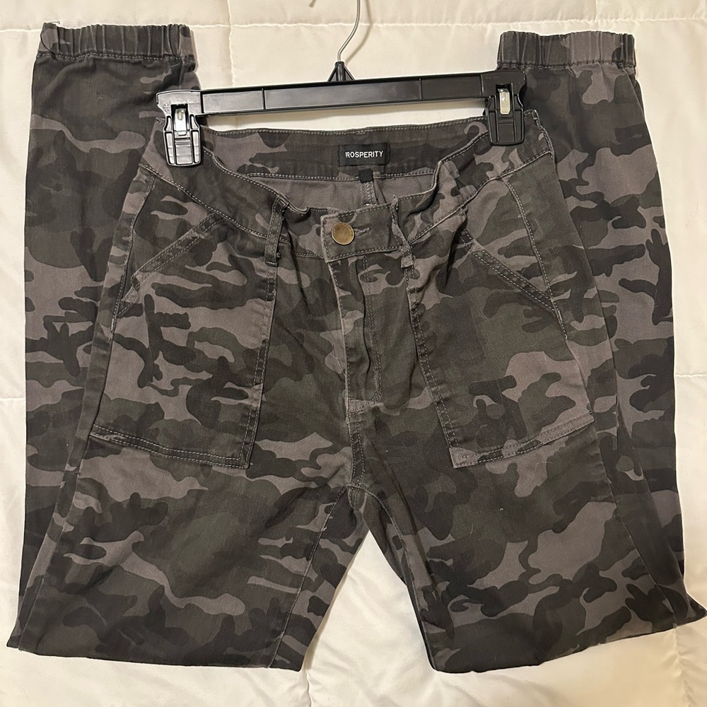 Grey camo Prosperity pants #camopants